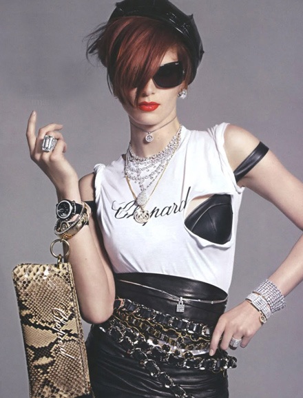 Iris Strubegger: Lấp lánh với trang sức bạc triệu - 7