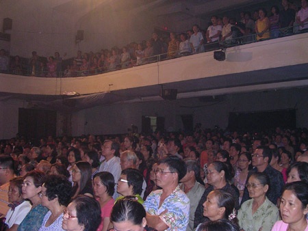 Tri ân cố NSND Phùng Há, đêm của nghĩa tình - 8 Tri ân cố NSND Phùng Há, đêm của nghĩa tình - 8