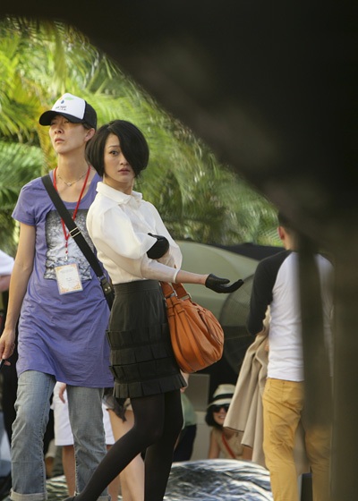 “Chộp” hình Châu Tấn tại ga Hà Nội - 3 “Chộp” hình Châu Tấn tại ga Hà Nội - 3