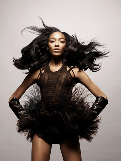 Siêu mẫu 9X mang bầu ở tháng thứ 5 - 5