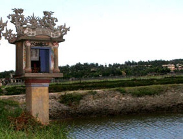 Ông giám đốc “hoá thần” trong lòng dân vạn đò - 2 Ông giám đốc “hoá thần” trong lòng dân vạn đò - 2