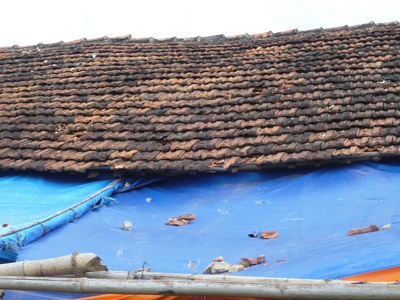 Dùng mắm tôm, trứng thối “tập kích” trạm gác mỏ quặng - 1