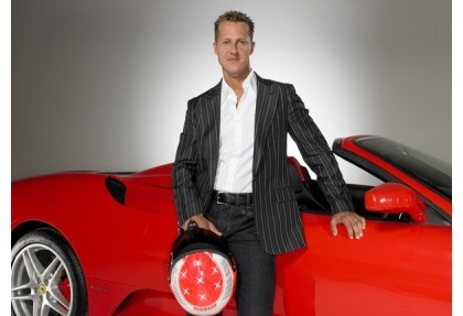 Rộ tin đồn Schumacher trở lại đường đua F1 - 1