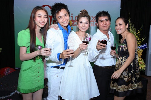 Quang Dũng vẫn sát cánh với “người cũ”  - 5