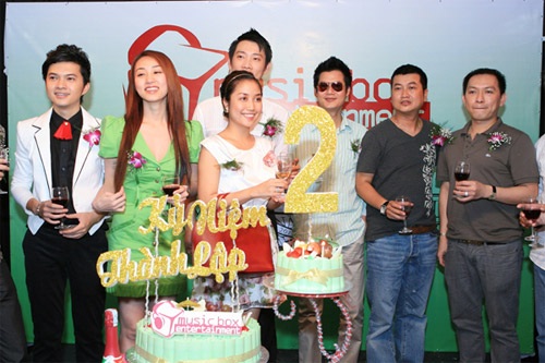 Quang Dũng vẫn sát cánh với “người cũ”  - 3