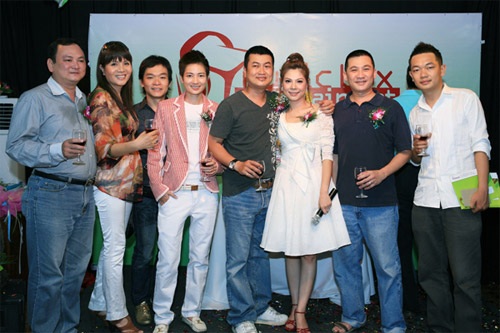 Quang Dũng vẫn sát cánh với “người cũ”  - 9