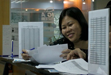 Vn-Index chinh phục đỉnh cao mới - 1 Vn-Index chinh phục đỉnh cao mới - 1