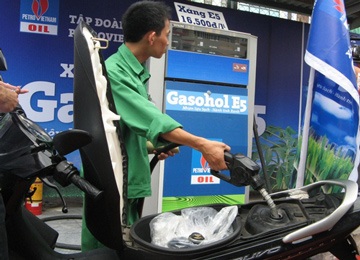 Xăng giá rẻ sẽ trở lại thị trường 1 - 2 tháng tới - 1 Xăng giá rẻ sẽ trở lại thị trường 1 - 2 tháng tới - 1