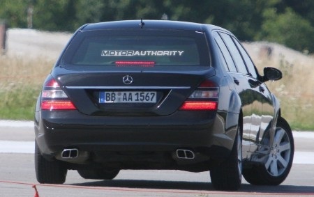 Phiên bản mới của S-Class limousine trên đường thử - 4 Phiên bản mới của S-Class limousine trên đường thử - 4