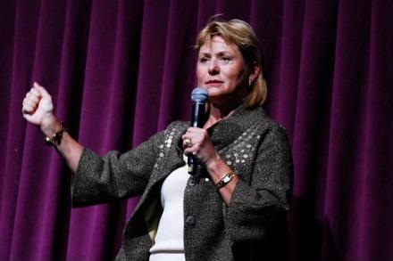 Yahoo - Các mốc lịch sử trước cái bắt tay với người khổng lồ - 15