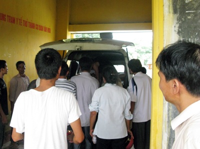 Bị bạn nghiện đâm thấu phổi, xuyên tim - 3