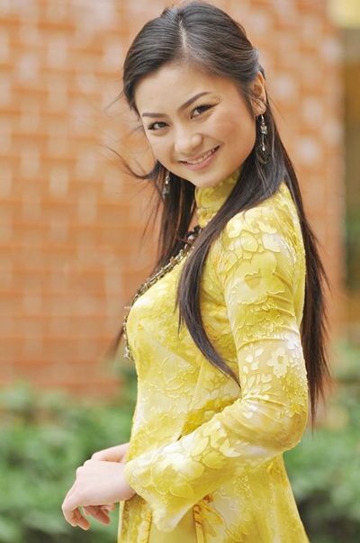 Diệu Hương và Nhật Kim Anh cùng tranh ngôi nguyên phi - 1 Diệu Hương và Nhật Kim Anh cùng tranh ngôi nguyên phi - 1