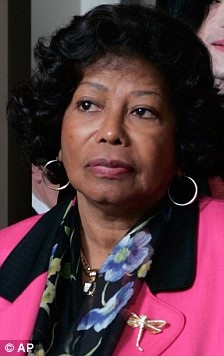 Con của Michael Jackson sẽ sống với bà nội - 2 Con của Michael Jackson sẽ sống với bà nội - 2