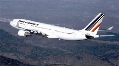 Máy bay Air France đụng nhà cao tầng - 1 Máy bay Air France đụng nhà cao tầng - 1