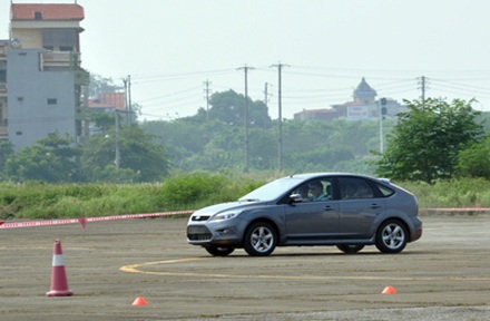 Ford Việt Nam chuẩn bị ra mắt Focus 2.0 diesel - 7