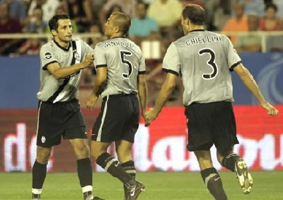 Cannavaro “an ủi” Real Madrid - 1