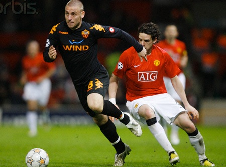 Daniele De Rossi thẳng thừng chối bỏ Arsenal - 1 Daniele De Rossi thẳng thừng chối bỏ Arsenal - 1