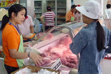 Cấm cửa hàng bán lẻ thịt, cá, rau củ? - 1