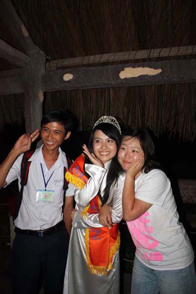 Hoa khôi tuổi teen “vào” phim tài liệu Mùa hè xanh - 8 Hoa khôi tuổi teen “vào” phim tài liệu Mùa hè xanh - 8