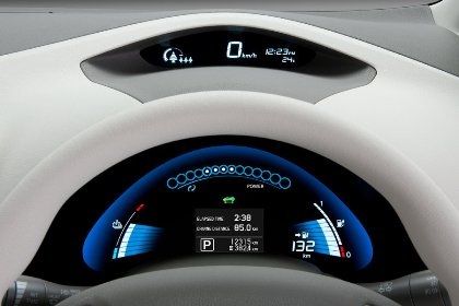 Nissan giới thiệu ô tô chạy điện LEAF - 6 Nissan giới thiệu ô tô chạy điện LEAF - 6