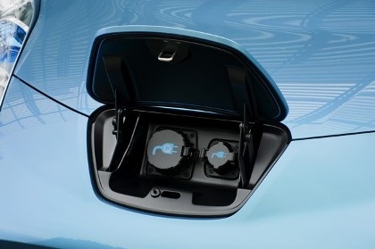 Nissan giới thiệu ô tô chạy điện LEAF - 2 Nissan giới thiệu ô tô chạy điện LEAF - 2