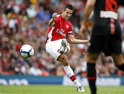 Arshavin tỏa sáng giúp Arsenal thắng trận mở màn Emirates Cup - 2 Arshavin tỏa sáng giúp Arsenal thắng trận mở màn Emirates Cup - 2