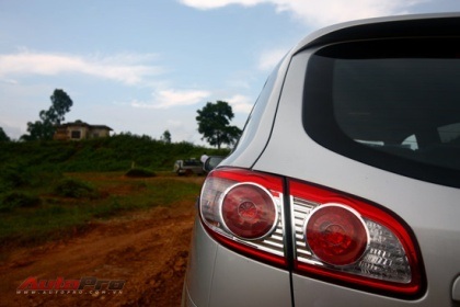 Nước bài mới cho Santa Fe 2010: Mã lực - 5 Nước bài mới cho Santa Fe 2010: Mã lực - 5