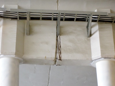 Hàng chục điểm rò rỉ mới trong hầm đường bộ Kim Liên - 4 Hàng chục điểm rò rỉ mới trong hầm đường bộ Kim Liên - 4