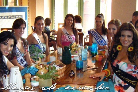 Hình ảnh đầu tiên của Hoàng Yến tại Bahamas - 5