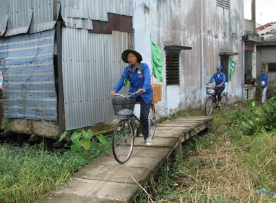 Đoàn sinh viên đạp xe xuyên Việt đã đến đích cuối cùng - 4 Đoàn sinh viên đạp xe xuyên Việt đã đến đích cuối cùng - 4