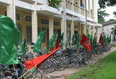 Đoàn sinh viên đạp xe xuyên Việt đã đến đích cuối cùng - 6 Đoàn sinh viên đạp xe xuyên Việt đã đến đích cuối cùng - 6