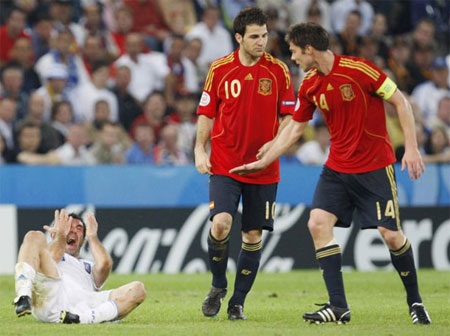 Những khoảnh khắc đáng nhớ trong sự nghiệp Xabi Alonso - 7 Những khoảnh khắc đáng nhớ trong sự nghiệp Xabi Alonso - 7