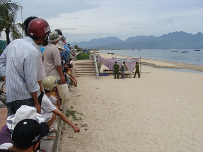 Giăng lưới bắt cá, vớt được xác người - 1