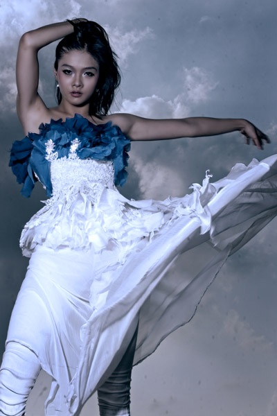 Ấn tượng từ bộ ảnh thời trang “Ánh sáng thiên thần” - 10 Ấn tượng từ bộ ảnh thời trang “Ánh sáng thiên thần” - 10
