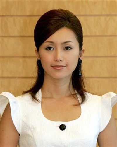 Nữ diễn viên Noriko Sakai ra đầu thú - 3