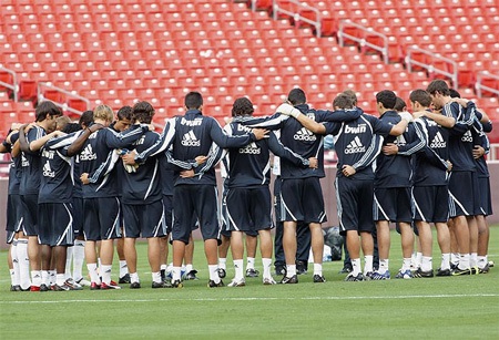 Những khoảnh khắc đáng nhớ của thủ quân xấu số Daniel Jarque - 13 Những khoảnh khắc đáng nhớ của thủ quân xấu số Daniel Jarque - 13