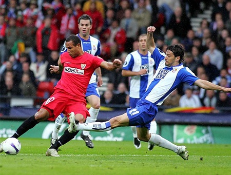 Những khoảnh khắc đáng nhớ của thủ quân xấu số Daniel Jarque - 5 Những khoảnh khắc đáng nhớ của thủ quân xấu số Daniel Jarque - 5