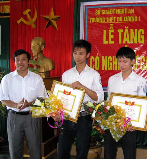 Hai thí sinh cứu người gặp nạn đỗ ĐH - 1