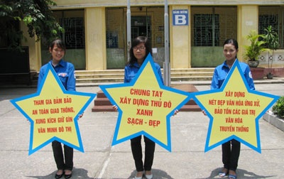 Thiêng liêng Lễ chào cờ truyền thống  - 3