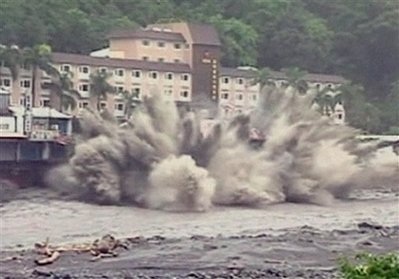 Chùm ảnh: Bão gây tàn phá kinh hoàng ở Trung Quốc - 3 Chùm ảnh: Bão gây tàn phá kinh hoàng ở Trung Quốc - 3