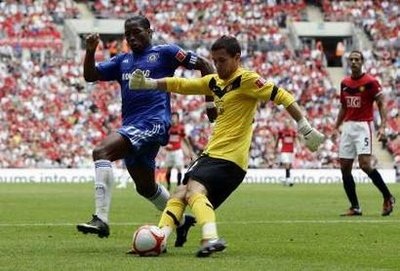Ngài Ferguson ra sức bảo vệ thủ thành Foster - 1 Ngài Ferguson ra sức bảo vệ thủ thành Foster - 1