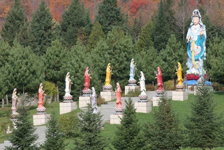 Thăm trung tâm văn hóa Phật giáo của người Việt ở Canada - 2