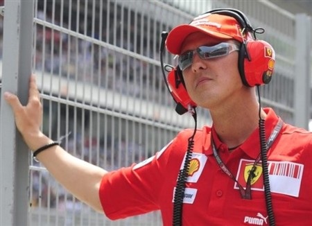 Schumacher hủy kế hoạch tái xuất đường đua F1 - 1 Schumacher hủy kế hoạch tái xuất đường đua F1 - 1
