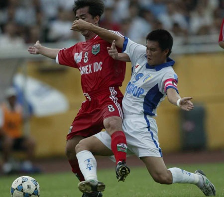 Công Vinh chia tay V-League, QK4 khó qua “cửa hẹp”  - 2