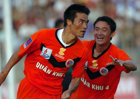 Công Vinh chia tay V-League, QK4 khó qua “cửa hẹp”  - 1