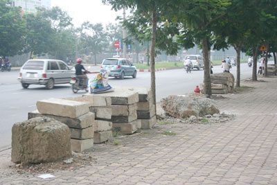 Bừa bãi “quá đà” trong khu đô thị mới - 6 Bừa bãi “quá đà” trong khu đô thị mới - 6
