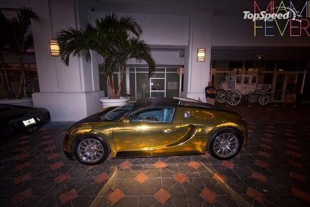 Bugatti Veyron mạ vàng - 2 Bugatti Veyron mạ vàng - 2