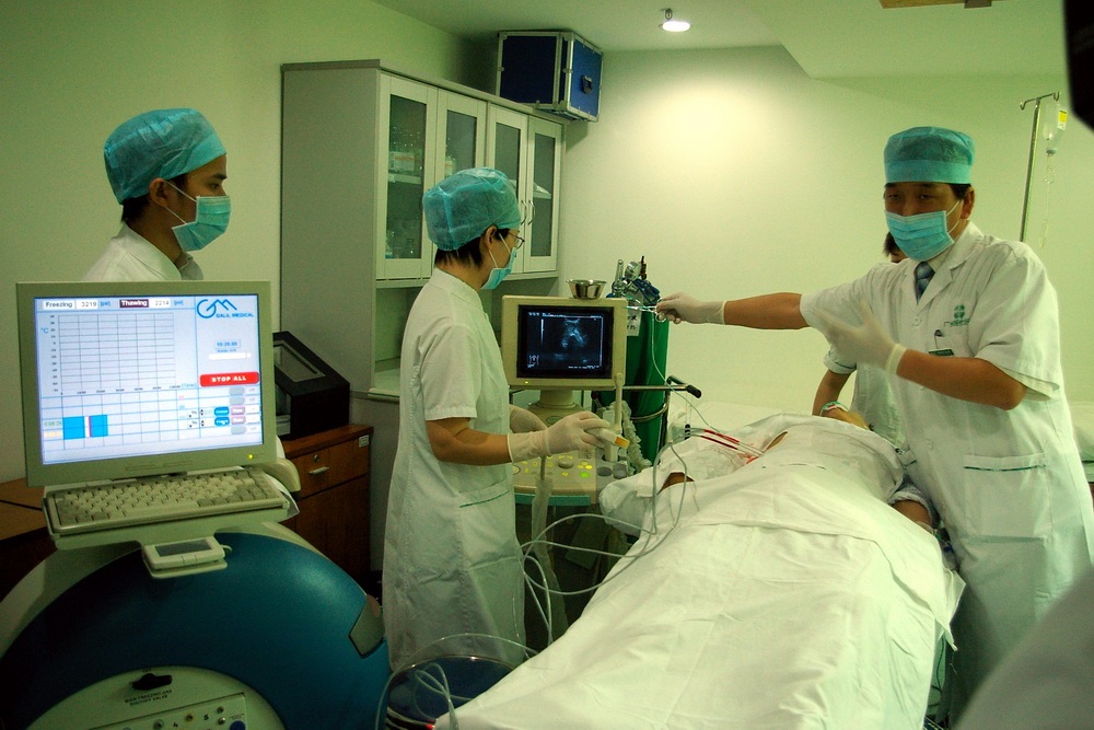 Kỹ thuật điều trị đông lạnh bằng dao Ar_He - 1 Kỹ thuật điều trị đông lạnh bằng dao Ar_He - 1