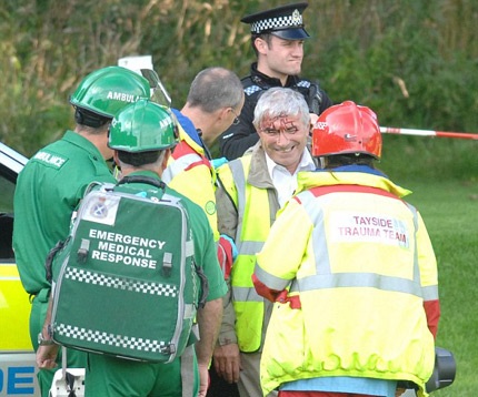 Chùm ảnh: Máy bay hạ cánh trên ngọn cây - 3