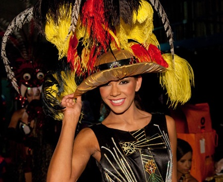 Panama chiến thắng trong phần thi trang phục dân tộc - 4